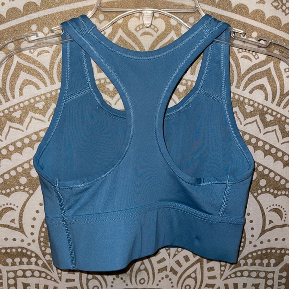 “NIKE” WOMEN’S RAZORBACK SPORTS BRA IN A BEAUTIFUL TEAL COLOR, LADIES SIZE XS - Picture 2 of 4